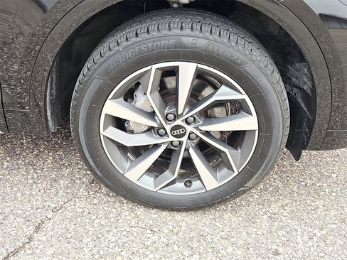 Certified 2023 Audi Q5 2.0T Premium Plus w/ Premium Plus Package image 10
