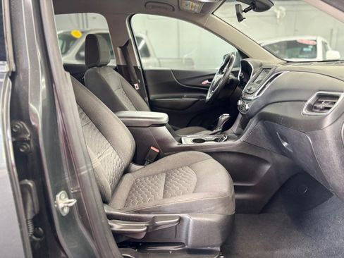 Used 2019 Chevrolet Equinox LT w/ Driver Convenience Package FWD image 21