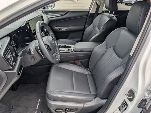 Used 2025 Lexus NX 350h AWD w/ Cold Area Package image 2