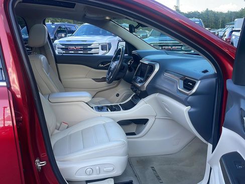Used 2022 GMC Acadia Denali w/ Denali Ultimate Package AWD/4WD image 16
