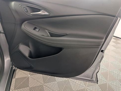 Used 2025 Buick Encore GX Preferred w/ Advanced Technology Package image 33