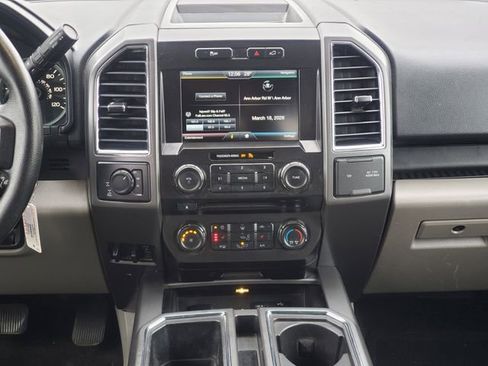 Used 2015 Ford F150 XLT w/ Equipment Group 302A Luxury image 31