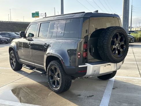 Used 2024 Land Rover Defender 110 S image 10