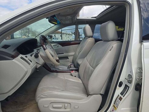 Used 2009 Toyota Avalon Limited image 6