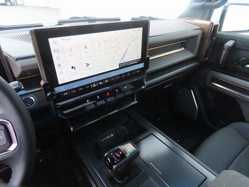 New 2025 GMC Hummer EV 3X w/ Battery Pack, 24 Module Pack image 25