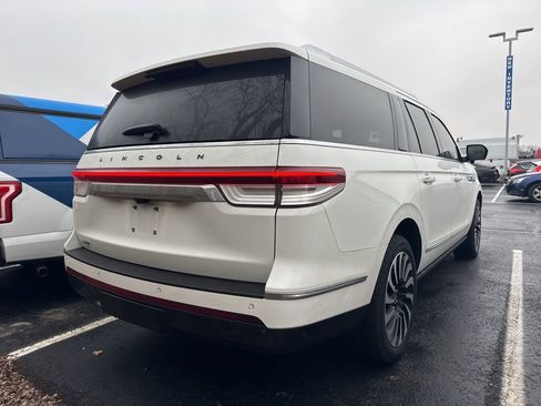 Used 2022 Lincoln Navigator L Black Label image 4