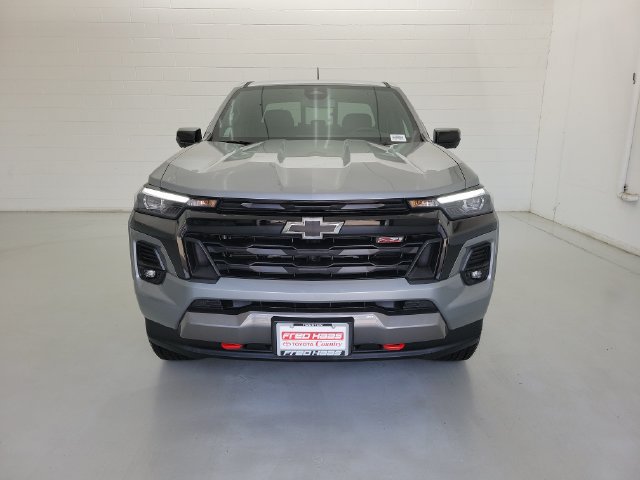 Used 2026 Chevrolet Colorado Z71 w/ Technology Package AWD/4WD image 3