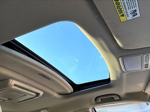 Used 2017 Honda Odyssey Touring image 13