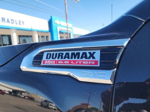 Used 2020 GMC Sierra 2500 Denali w/ Denali Ultimate Package image 12