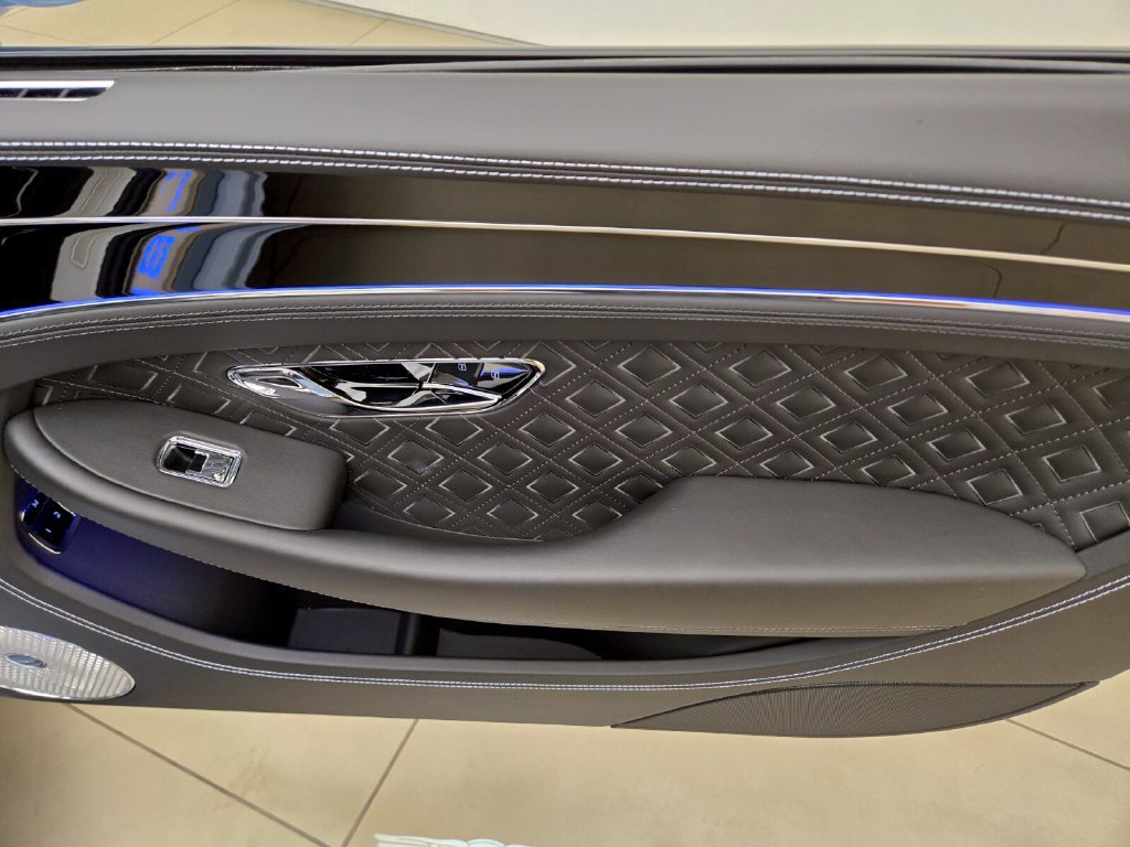 Certified 2023 Bentley Continental GT V8 AWD/4WD image 26