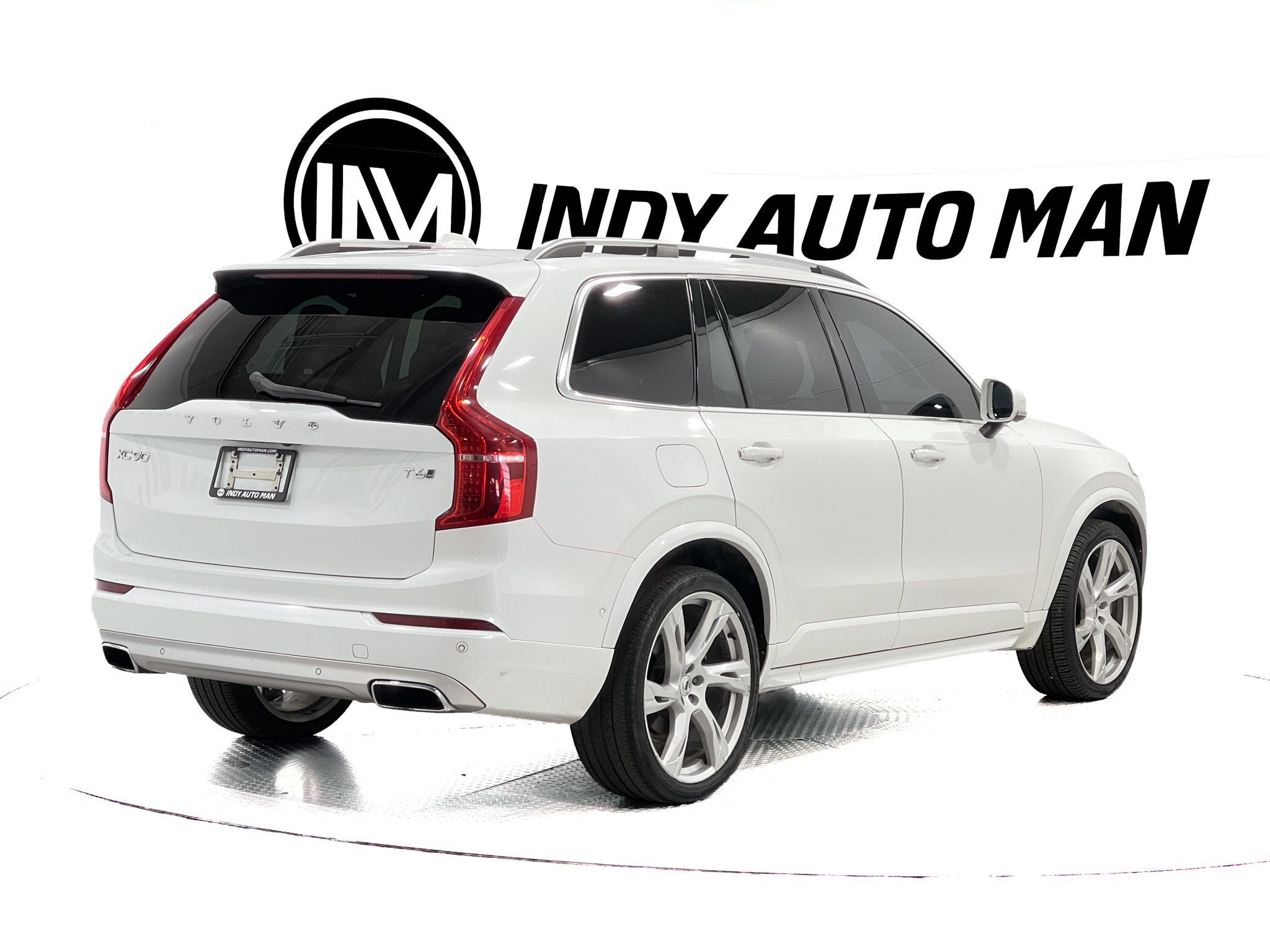 Used 2018 Volvo XC90 T6 Momentum w/ Convenience Package AWD/4WD image 4