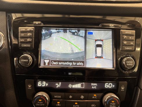 Used 2017 Nissan Rogue SL w/ SL Premium Package AWD/4WD image 26