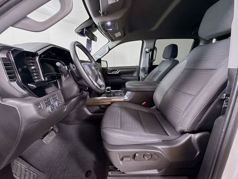 Used 2023 Chevrolet Silverado 1500 LT w/ Z71 Off-Road Package image 22