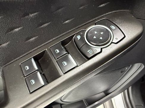 Used 2020 Ford Escape SEL image 30