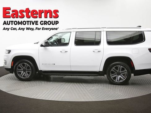 Used 2024 Jeep Wagoneer L Series II w/ Flexible Seating Group RWD image 64