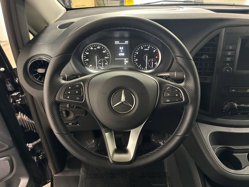 Used 2023 Mercedes-Benz Metris Passenger image 8