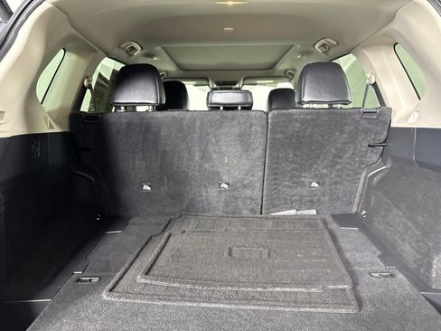 Used 2023 Nissan Rogue SL FWD image 28