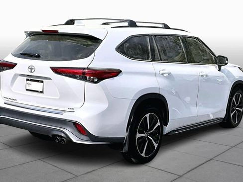 Used 2022 Toyota Highlander XSE image 13