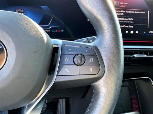 Used 2025 BMW X1 xDrive28i w/ Convenience Package image 20