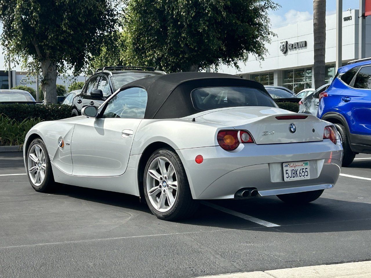 Used 2004 BMW Z4 3.0i RWD image 4