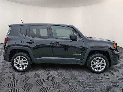 Used 2023 Jeep Renegade Latitude AWD/4WD image 7
