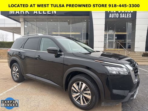 Used 2025 Nissan Pathfinder SL AWD/4WD image 1