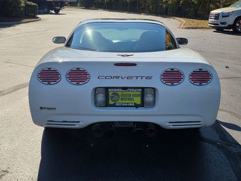 Used 2004 Chevrolet Corvette Coupe w/ Preferred Equipment Group image 6