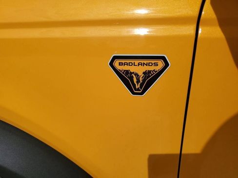 Used 2021 Ford Bronco Badlands image 37