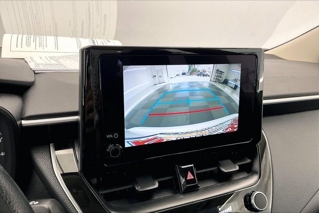 Used 2025 Toyota Corolla LE FWD image 24