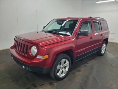 Used 2014 Jeep Patriot Latitude w/ Sun/Sound Group