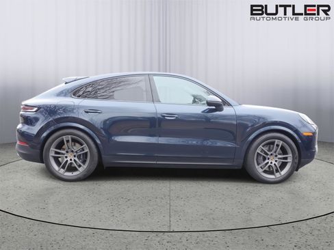 Used 2024 Porsche Cayenne Coupe image 8