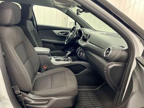 Used 2019 Chevrolet Blazer LT image 21