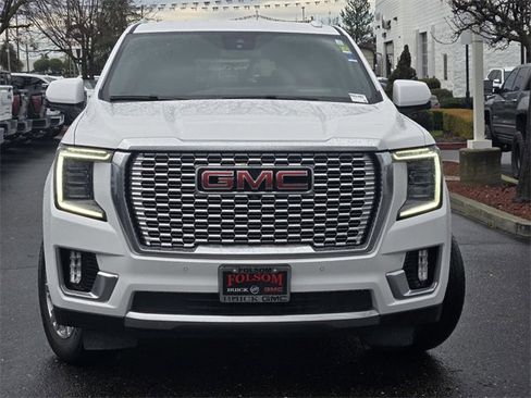 Used 2023 GMC Yukon Denali image 2
