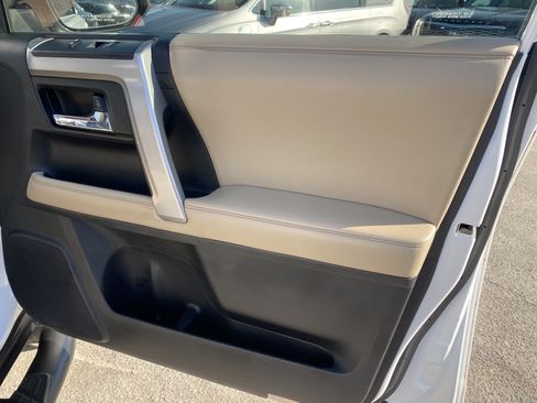 Used 2014 Toyota 4Runner SR5 Premium RWD image 21