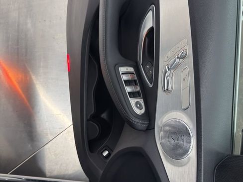 Used 2018 Mercedes-Benz C 300 Sedan image 17