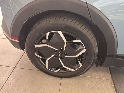 Used 2024 Hyundai Ioniq 5 SEL RWD image 11