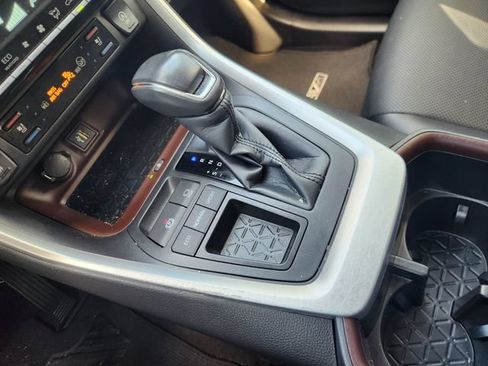 Used 2024 Toyota RAV4 Limited w/ Advanced Technology Package FWD image 19