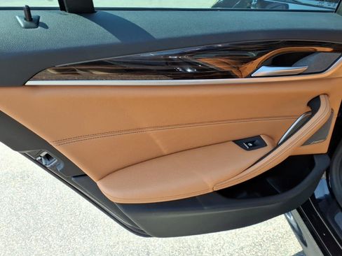 Used 2021 BMW 540i xDrive w/ M Sport Package AWD/4WD image 12