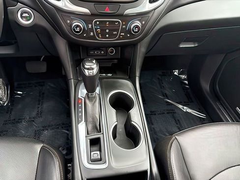 Used 2019 Chevrolet Equinox Premier AWD/4WD image 29