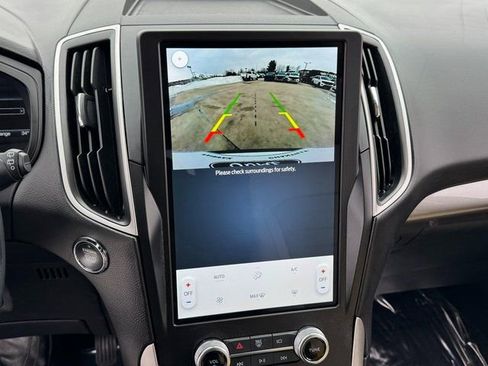 Certified 2024 Ford Edge SE image 26