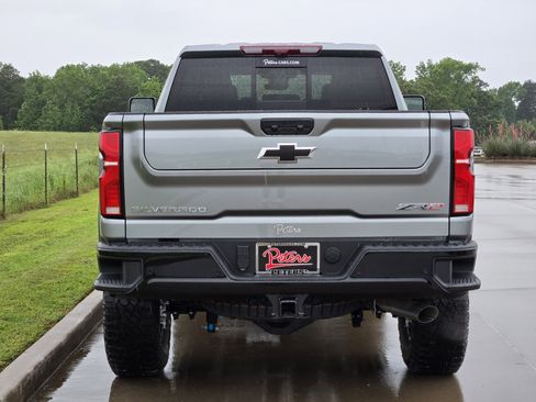 New 2026 Chevrolet Silverado 2500 ZR2 AWD/4WD image 5