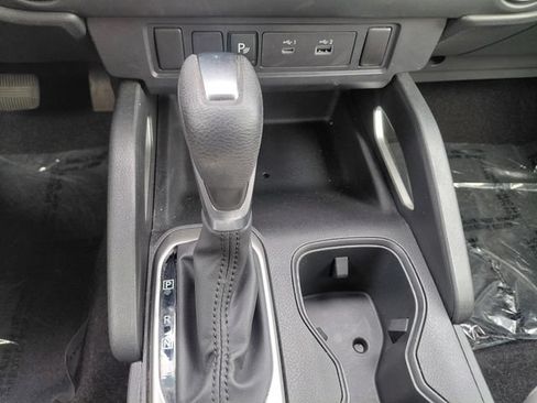 Used 2022 Nissan Frontier SV w/ Technology Package RWD image 21