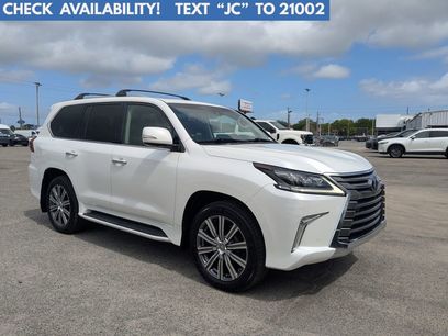 Used 2017 Lexus LX 570 4WD w/ Luxury Package