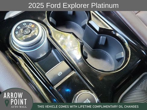 Used 2025 Ford Explorer Platinum w/ Ultimate Package AWD/4WD image 28