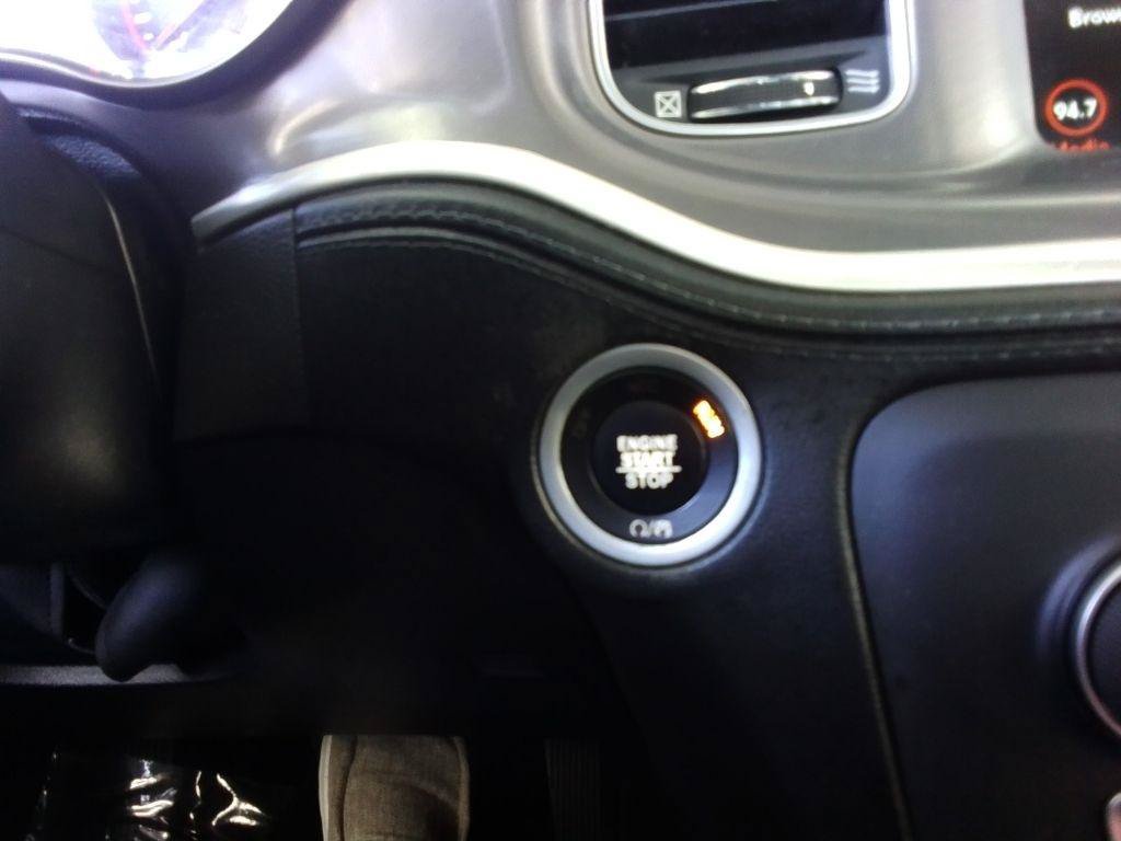 Used 2022 Dodge Charger SXT w/ Plus Group RWD image 10