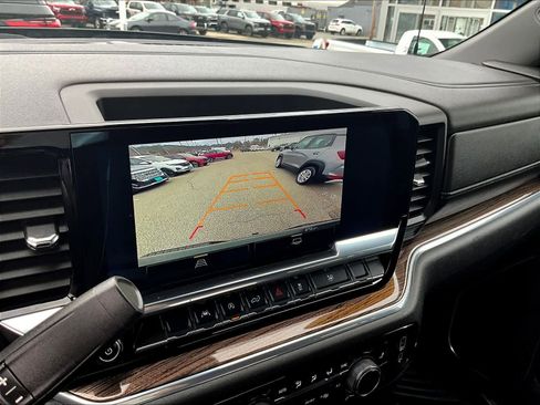 Used 2025 Chevrolet Silverado 1500 LT image 19