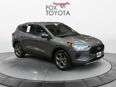 Used 2025 Ford Escape ST-Line image 8