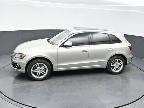 Used 2017 Audi Q5 2.0T Premium Plus w/ Technology Package AWD/4WD image 33
