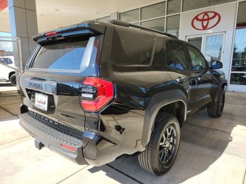 New 2026 Toyota 4Runner SR5 image 11