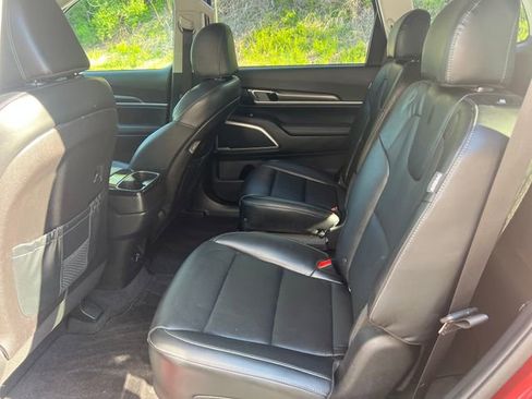 Used 2023 Kia Telluride S w/ S Sunroof Package AWD/4WD image 24